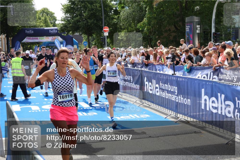 29.06.2025 - hella hamburg halbmarathon Zöllner http://msf.ph/oto/8233057 29.06.2025 11:33:31 Ziel 1672, 3099, 3113, 3812, 5167, 5661, 7027, 7252, 7299, 8401, 9234, 9392, 9744, 11187, 12075, 13284, 14000, 14854, 14855, 16391, 16705, 16845, 16919, 17272, 17958 meine-sportfotos.de