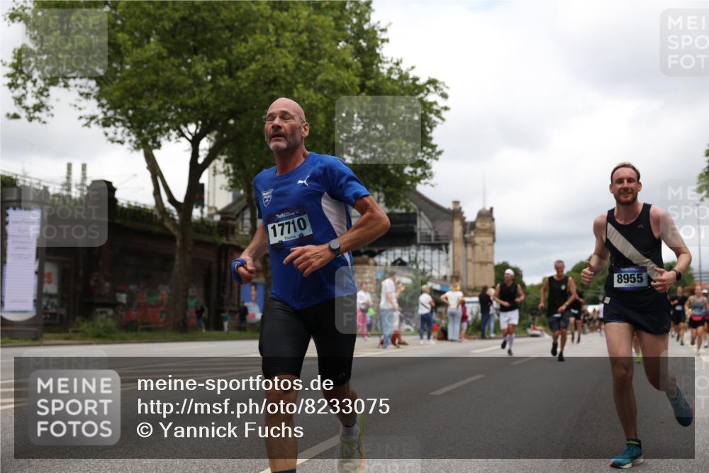 29.06.2025 - hella hamburg halbmarathon Yannick Fuchs http://msf.ph/oto/8233075 29.06.2025 10:46:57 20KM 1098, 1257, 1258, 1482, 1657, 1683, 2111, 2208, 2910, 3334, 3399, 3952, 3999, 4419, 4587, 4726, 5169, 5194, 5607, 5907, 6198, 6897, 7232, 7383, 8273, 8361, 8587, 8651, 8955, 9065, 9163, 10529, 10724, 10811, 11217, 11588, 11589, 11604, 11689, 12155, 12482, 12910, 13211, 14198, 14286, 14805, 15430, 15681, 15980, 16467, 16929, 17130, 17198, 17710, 18249, 18331, 18901, 19208, 19244 meine-sportfotos.de