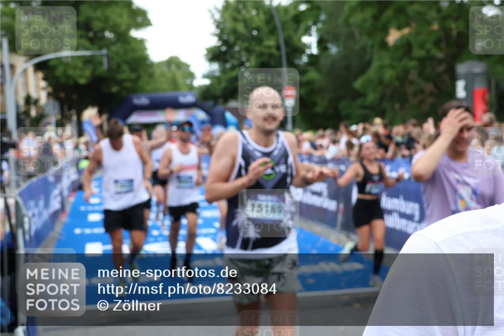 29.06.2025 - hella hamburg halbmarathon Zöllner http://msf.ph/oto/8233084 29.06.2025 10:54:22 Ziel 1267, 1442, 3103, 3177, 3861, 6082, 6084, 6511, 6512, 7274, 8223, 8772, 11430, 13033, 13289, 13803, 15946, 16527, 16574, 16750, 16879, 17087, 17698, 18268 meine-sportfotos.de