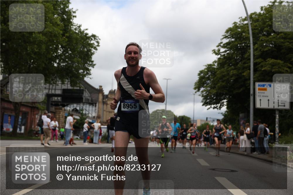 29.06.2025 - hella hamburg halbmarathon Yannick Fuchs http://msf.ph/oto/8233127 29.06.2025 10:46:57 20KM 1098, 1257, 1258, 1482, 1657, 1683, 2111, 2208, 2910, 3334, 3399, 3952, 3999, 4419, 4587, 4726, 5169, 5194, 5607, 5907, 6198, 6897, 7232, 7383, 8273, 8361, 8587, 8651, 8955, 9065, 9163, 10529, 10724, 10811, 11217, 11588, 11589, 11604, 11689, 12155, 12482, 12910, 13211, 14198, 14286, 14805, 15430, 15681, 15980, 16467, 16929, 17130, 17198, 17710, 18249, 18331, 18901, 19208, 19244 meine-sportfotos.de