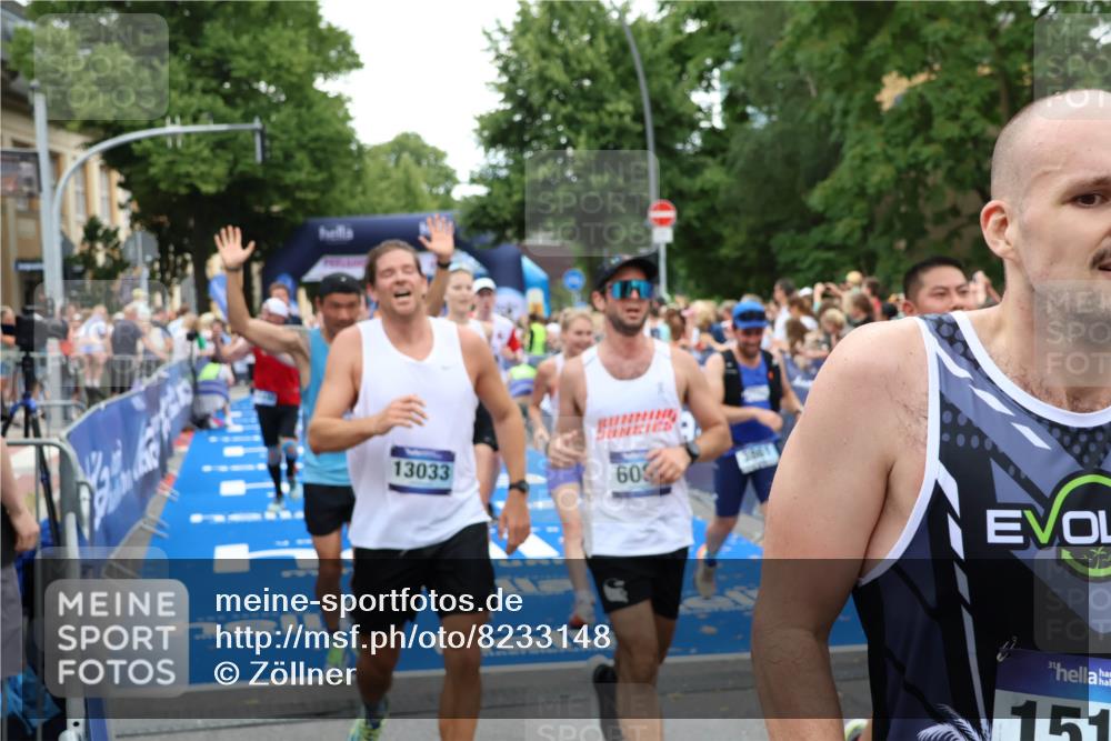 29.06.2025 - hella hamburg halbmarathon Zöllner http://msf.ph/oto/8233148 29.06.2025 10:54:23 Ziel 1267, 1442, 3103, 3177, 3861, 4635, 6082, 6084, 6511, 6512, 7274, 8223, 8772, 11430, 12362, 13033, 13289, 13803, 15946, 16527, 16574, 16750, 16879, 17087, 17698, 18268 meine-sportfotos.de