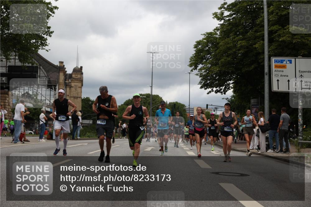 29.06.2025 - hella hamburg halbmarathon Yannick Fuchs http://msf.ph/oto/8233173 29.06.2025 10:46:58 20KM 1098, 1257, 1258, 1482, 1657, 1683, 2111, 2208, 2346, 2910, 3334, 3399, 3952, 3999, 4419, 4587, 4726, 5169, 5194, 5607, 5907, 6198, 6897, 7232, 7383, 8273, 8361, 8587, 8651, 8955, 9065, 9163, 10529, 10724, 10811, 11217, 11588, 11589, 11604, 11689, 12155, 12482, 12910, 14198, 14286, 14805, 15430, 15681, 15980, 16467, 16929, 17198, 17710, 18249, 18331, 18901, 19208, 19244 meine-sportfotos.de