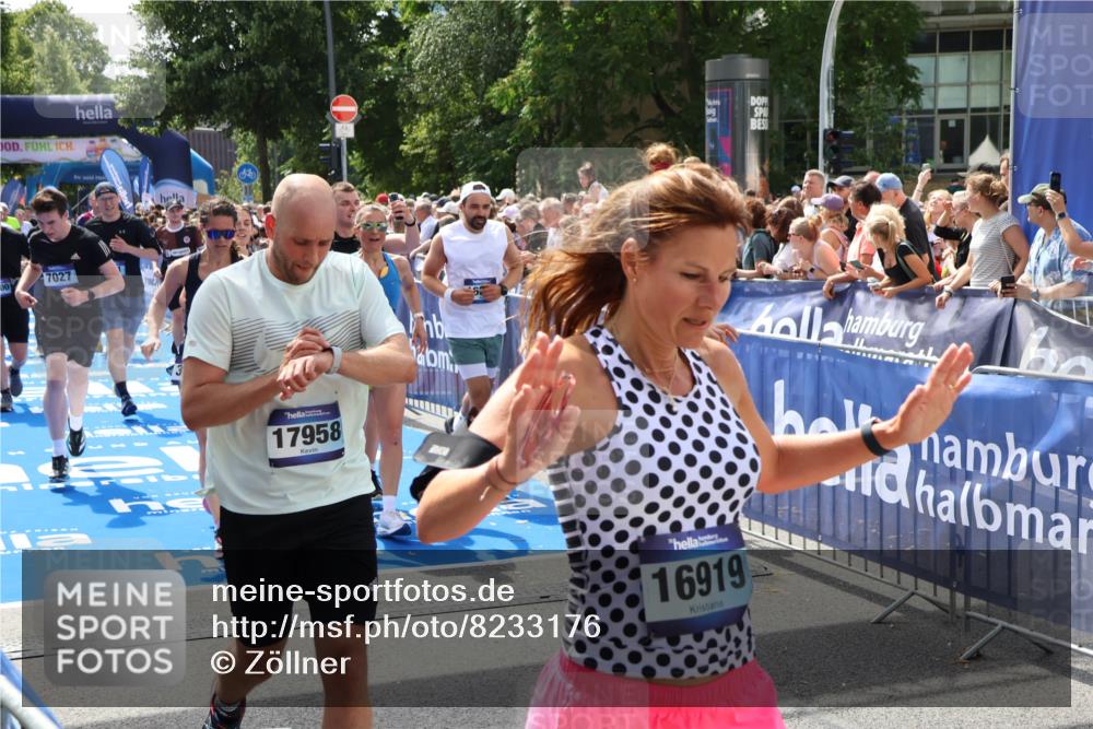 29.06.2025 - hella hamburg halbmarathon Zöllner http://msf.ph/oto/8233176 29.06.2025 11:33:32 Ziel 1672, 3099, 3113, 3409, 3812, 5167, 5661, 7027, 7252, 7299, 8383, 8401, 9234, 9392, 9744, 11187, 12075, 13284, 14000, 14854, 14855, 16391, 16705, 16845, 17272, 17958 meine-sportfotos.de