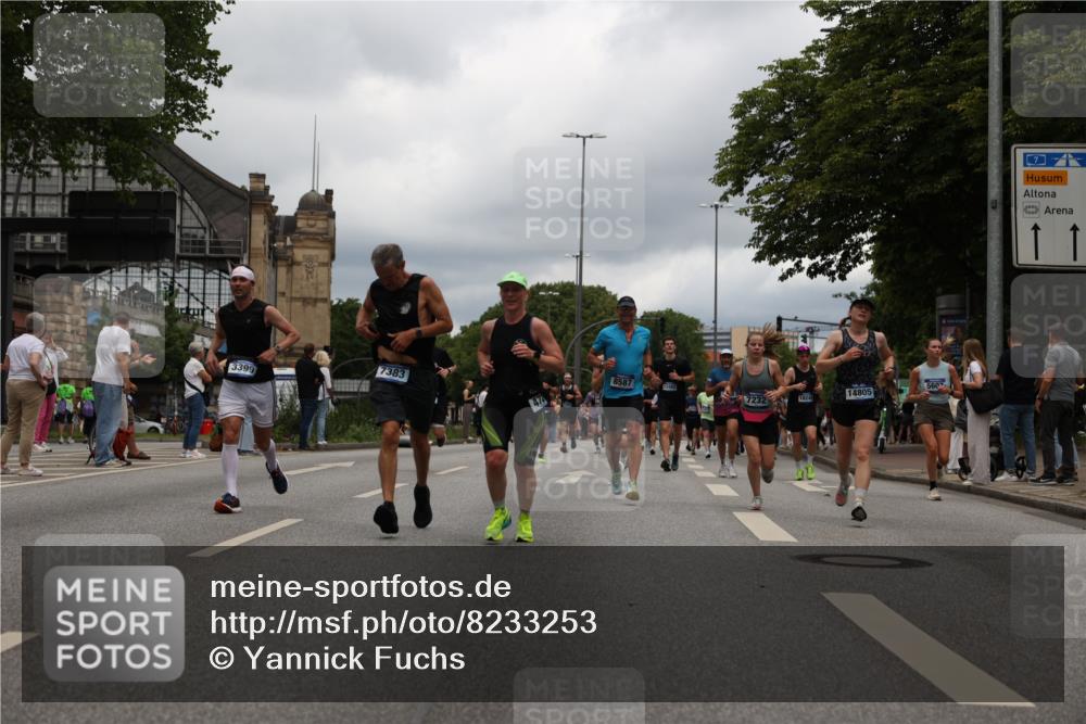 29.06.2025 - hella hamburg halbmarathon Yannick Fuchs http://msf.ph/oto/8233253 29.06.2025 10:46:58 20KM 1098, 1257, 1258, 1482, 1657, 1683, 2111, 2208, 2346, 2910, 3334, 3399, 3952, 3999, 4419, 4587, 4726, 5169, 5194, 5607, 5907, 6198, 6897, 7232, 7383, 8273, 8361, 8587, 8651, 8955, 9065, 9163, 10529, 10724, 10811, 11217, 11588, 11589, 11604, 11689, 12155, 12482, 12910, 14198, 14286, 14805, 15430, 15681, 15980, 16467, 16929, 17198, 17710, 18249, 18331, 18901, 19208, 19244 meine-sportfotos.de