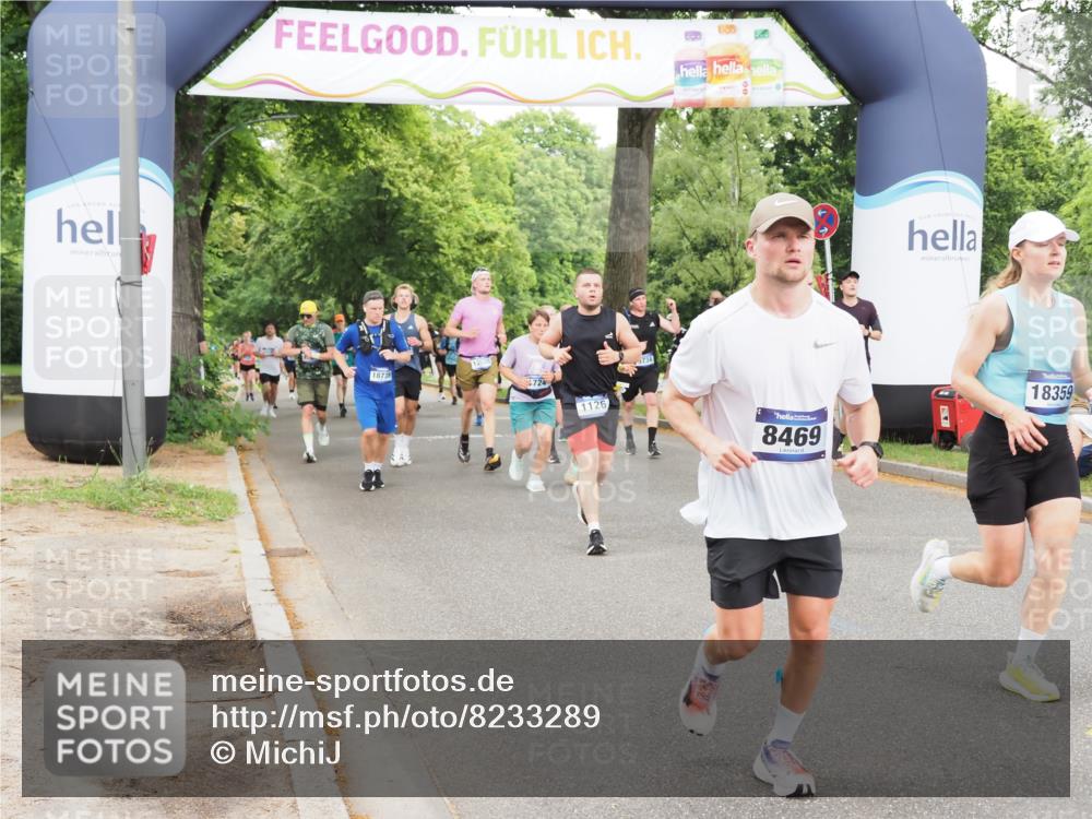 29.06.2025 - hella hamburg halbmarathon MichiJ http://msf.ph/oto/8233289 29.06.2025 10:49:46 Zwischen KM18-KM19 1126, 1722, 1724, 4370, 6311, 8469, 9899, 10194, 11402, 12567, 13528, 13739, 13841, 15093, 18028, 18359, 18739, 18796 meine-sportfotos.de