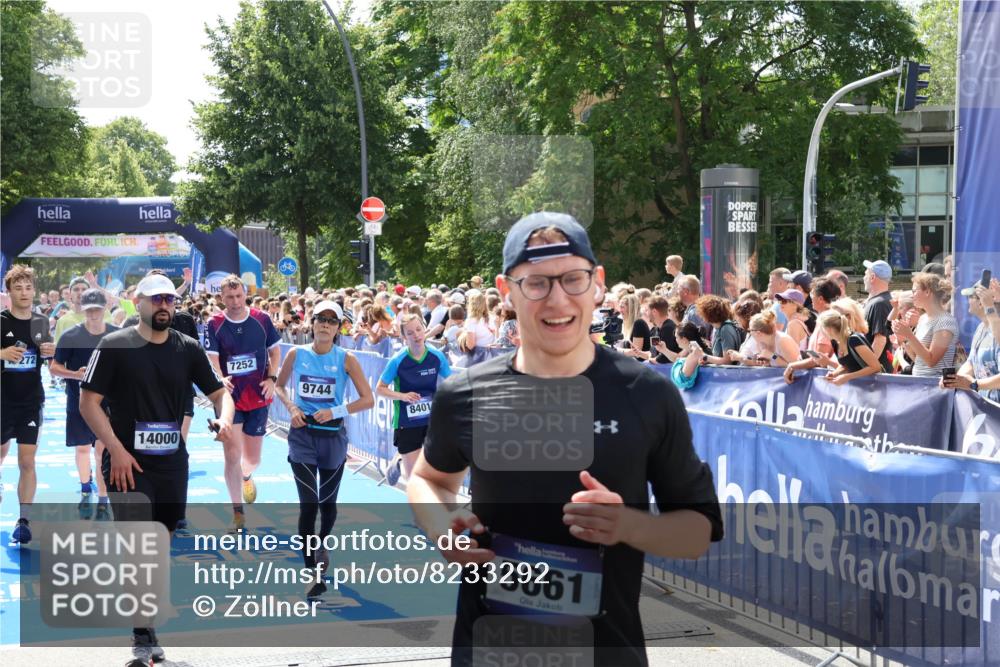 29.06.2025 - hella hamburg halbmarathon Zöllner http://msf.ph/oto/8233292 29.06.2025 11:33:35 Ziel 1328, 1672, 3409, 3812, 5167, 5661, 6261, 6440, 7029, 7252, 7299, 8383, 8401, 9234, 9392, 9744, 11010, 12075, 12838, 13284, 13704, 14000, 15405, 16705, 16845, 17272 meine-sportfotos.de