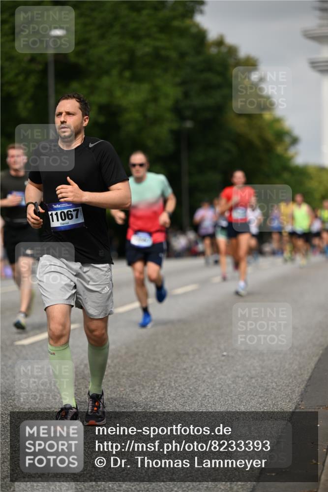 29.06.2025 - hella hamburg halbmarathon Dr. Thomas Lammeyer http://msf.ph/oto/8233393 29.06.2025 10:13:32 Kennedybrücke 7081, 7187, 7636, 9297, 9306, 9434, 9781, 10036, 10819, 10943, 11067 meine-sportfotos.de