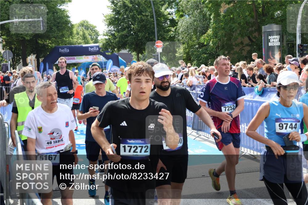 29.06.2025 - hella hamburg halbmarathon Zöllner http://msf.ph/oto/8233427 29.06.2025 11:33:38 Ziel 1328, 1672, 3409, 3812, 6261, 6440, 7029, 7252, 7299, 8304, 8383, 8401, 9234, 9392, 11010, 12838, 13168, 13704, 15244, 15405, 16705, 16845 meine-sportfotos.de