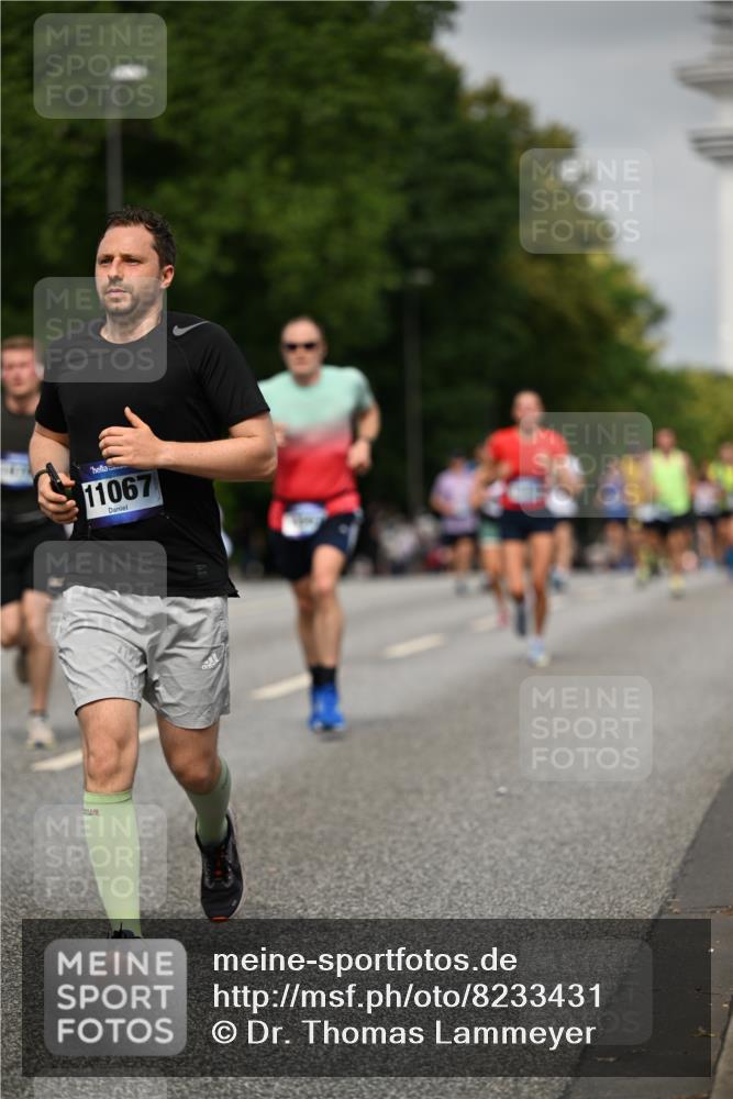 29.06.2025 - hella hamburg halbmarathon Dr. Thomas Lammeyer http://msf.ph/oto/8233431 29.06.2025 10:13:32 Kennedybrücke 7081, 7187, 7636, 9297, 9306, 9434, 9781, 10036, 10819, 10943, 11067 meine-sportfotos.de