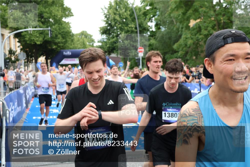 29.06.2025 - hella hamburg halbmarathon Zöllner http://msf.ph/oto/8233443 29.06.2025 10:54:27 Ziel 1267, 1442, 3426, 4635, 4868, 6511, 6512, 7129, 8772, 11009, 12321, 12362, 13289, 15946, 16327, 16574, 16750, 16879, 17698, 18268, 19067 meine-sportfotos.de