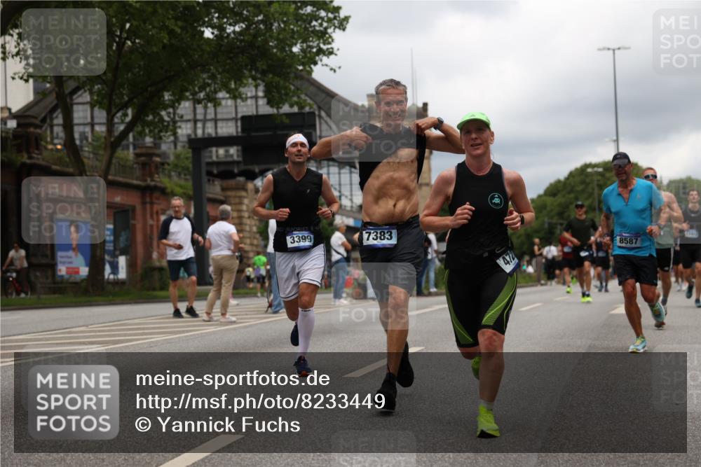 29.06.2025 - hella hamburg halbmarathon Yannick Fuchs http://msf.ph/oto/8233449 29.06.2025 10:47:00 20KM 1257, 1258, 1482, 1683, 2111, 2208, 2346, 2910, 3334, 3399, 3999, 4065, 4419, 4587, 4726, 5077, 5169, 5194, 5607, 5907, 6198, 6897, 7232, 7383, 7509, 8273, 8361, 8587, 8651, 8955, 9065, 9163, 10529, 10724, 11217, 11588, 11589, 11604, 11689, 12155, 12482, 12910, 14805, 15430, 15681, 15980, 16467, 16929, 17710, 18249, 18331, 18720, 18901, 19208, 19244 meine-sportfotos.de