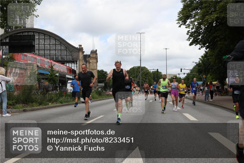 29.06.2025 - hella hamburg halbmarathon Yannick Fuchs http://msf.ph/oto/8233451 29.06.2025 10:34:21 20KM 1358, 1975, 2044, 2563, 2573, 2972, 3547, 3626, 4381, 4398, 4565, 4766, 4888, 5752, 7981, 8319, 8346, 8574, 8933, 9116, 9540, 11284, 11714, 11806, 12046, 12091, 12335, 12372, 13190, 13514, 14077, 14204, 14272, 14699, 15336, 15421, 15435, 15744, 15828, 17425, 17668, 17792, 17916, 17973, 18013, 18154, 18803 meine-sportfotos.de