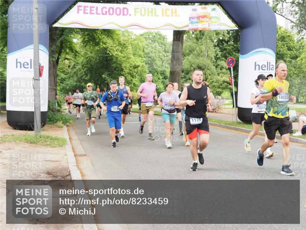 29.06.2025 - hella hamburg halbmarathon MichiJ http://msf.ph/oto/8233459 29.06.2025 10:49:47 Zwischen KM18-KM19 1126, 1722, 1724, 4370, 5734, 6311, 8469, 8822, 9899, 10194, 10214, 12567, 13528, 13739, 13841, 15093, 18028, 18359, 18739, 18796 meine-sportfotos.de
