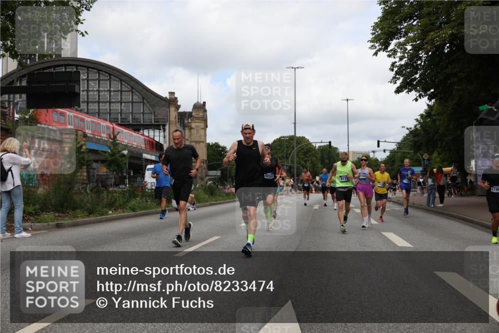 29.06.2025 - hella hamburg halbmarathon Yannick Fuchs http://msf.ph/oto/8233474 29.06.2025 10:34:21 20KM 1358, 1975, 2044, 2563, 2573, 2972, 3547, 3626, 4381, 4398, 4565, 4766, 4888, 5752, 7981, 8319, 8346, 8574, 8933, 9116, 9540, 11284, 11714, 11806, 12046, 12091, 12335, 12372, 13190, 13514, 14077, 14204, 14272, 14699, 15336, 15421, 15435, 15744, 15828, 17425, 17668, 17792, 17916, 17973, 18013, 18154, 18803 meine-sportfotos.de