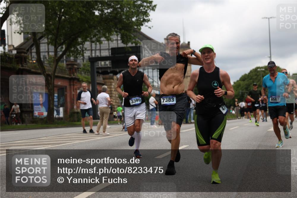 29.06.2025 - hella hamburg halbmarathon Yannick Fuchs http://msf.ph/oto/8233475 29.06.2025 10:47:00 20KM 1257, 1258, 1482, 1683, 2111, 2208, 2346, 2910, 3334, 3399, 3999, 4065, 4419, 4587, 4726, 5077, 5169, 5194, 5607, 5907, 6198, 6897, 7232, 7383, 7509, 8273, 8361, 8587, 8651, 8955, 9065, 9163, 10529, 10724, 11217, 11588, 11589, 11604, 11689, 12155, 12482, 12910, 14805, 15430, 15681, 15980, 16467, 16929, 17710, 18249, 18331, 18720, 18901, 19208, 19244 meine-sportfotos.de