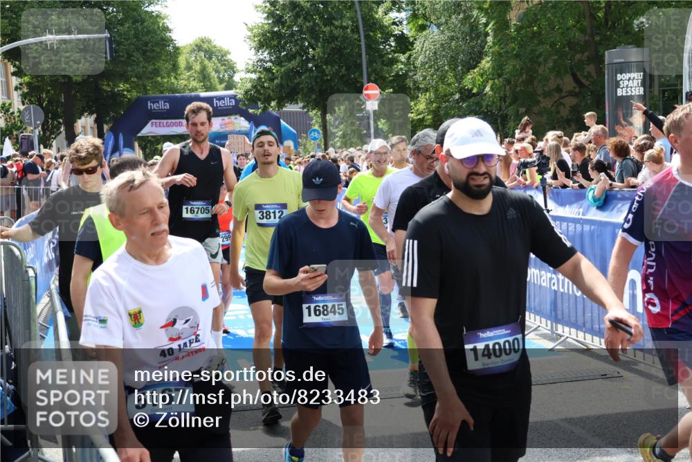 29.06.2025 - hella hamburg halbmarathon Zöllner http://msf.ph/oto/8233483 29.06.2025 11:33:39 Ziel 1328, 1672, 3409, 3812, 6261, 6440, 7029, 7299, 8304, 8375, 8383, 9234, 9392, 11010, 12330, 12838, 13168, 13704, 15244, 15405, 16705, 18129 meine-sportfotos.de