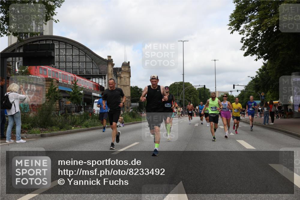 29.06.2025 - hella hamburg halbmarathon Yannick Fuchs http://msf.ph/oto/8233492 29.06.2025 10:34:21 20KM 1358, 1975, 2044, 2563, 2573, 2972, 3547, 3626, 4381, 4398, 4565, 4766, 4888, 5752, 7981, 8319, 8346, 8574, 8933, 9116, 9540, 11284, 11714, 11806, 12046, 12091, 12335, 12372, 13190, 13514, 14077, 14204, 14272, 14699, 15336, 15421, 15435, 15744, 15828, 17425, 17668, 17792, 17916, 17973, 18013, 18154, 18803 meine-sportfotos.de