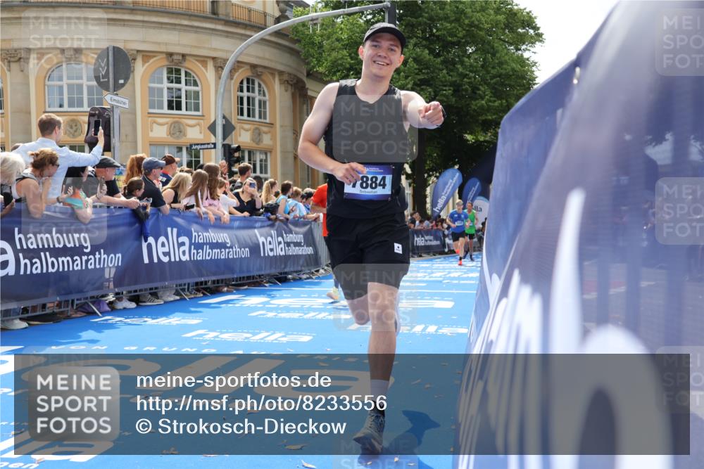 29.06.2025 - hella hamburg halbmarathon Strokosch-Dieckow http://msf.ph/oto/8233556 29.06.2025 10:34:14 Ziel 1002, 1080, 3005, 7884, 7901, 9376, 14784, 17751, 18906 meine-sportfotos.de