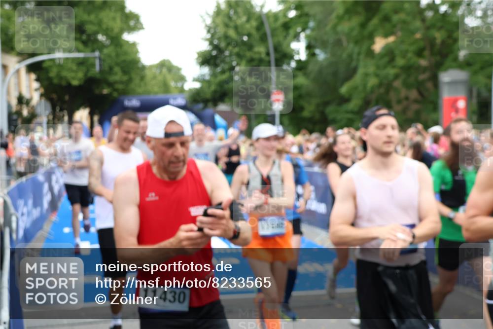 29.06.2025 - hella hamburg halbmarathon Zöllner http://msf.ph/oto/8233565 29.06.2025 10:54:29 Ziel 1267, 1442, 3426, 3794, 4635, 4868, 6511, 6512, 7129, 8772, 11009, 11797, 11799, 12321, 12362, 13289, 15146, 15946, 16327, 17698, 18268, 19067 meine-sportfotos.de