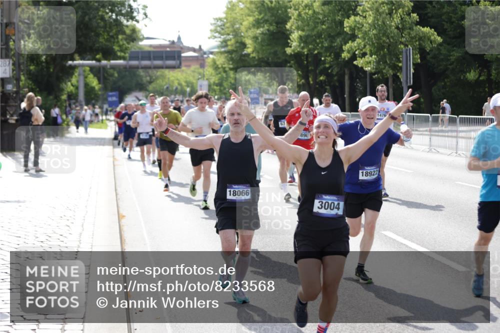29.06.2025 - hella hamburg halbmarathon Jannik Wohlers http://msf.ph/oto/8233568 29.06.2025 09:53:13 Lombardsbrücke 2365, 2402, 2623, 2890, 2937, 3004, 3146, 3186, 3414, 4140, 4247, 4310, 5362, 5460, 5532, 5650, 5692, 6071, 6282, 6375, 6388, 6903, 7385, 7448, 7480, 9200, 9303, 9626, 9633, 9723, 9965, 11283, 12271, 13009, 13450, 13667, 14034, 14200, 14262, 14464, 14618, 14619, 14764, 15519, 15851, 16084, 16286, 16333, 16725, 16766, 17032, 17384, 17718, 17748, 17960, 18066, 18638, 18678, 18922 meine-sportfotos.de