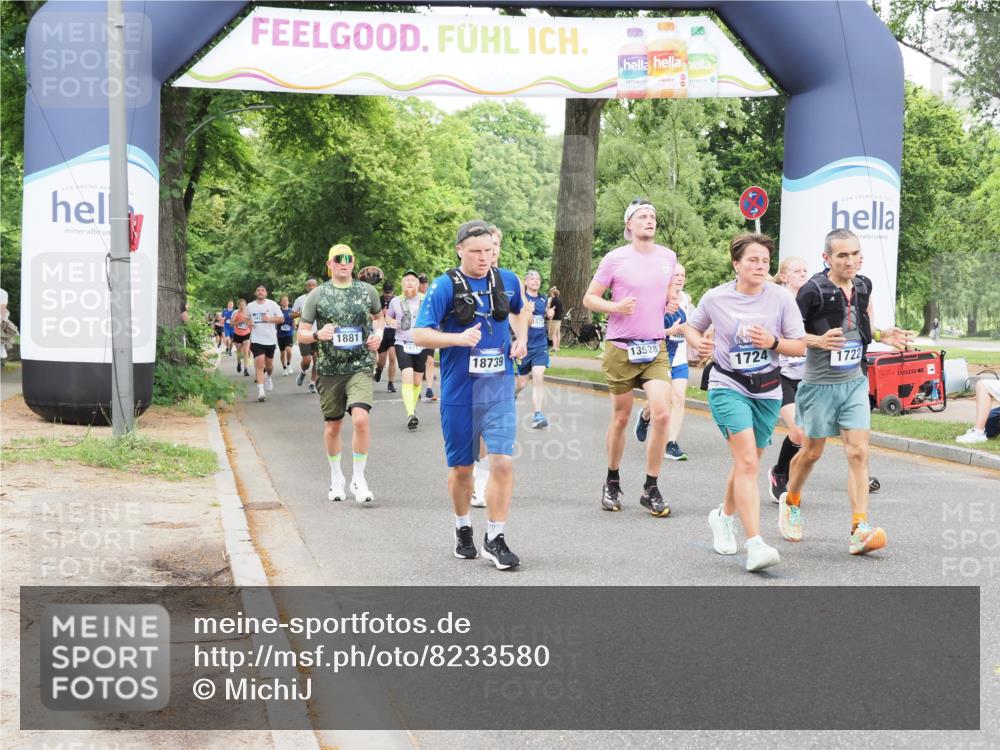 29.06.2025 - hella hamburg halbmarathon MichiJ http://msf.ph/oto/8233580 29.06.2025 10:49:49 Zwischen KM18-KM19 1126, 1722, 1724, 1881, 4370, 4665, 5734, 8469, 8822, 9899, 10194, 10214, 13528, 15093, 18028, 18359, 18717, 18739 meine-sportfotos.de