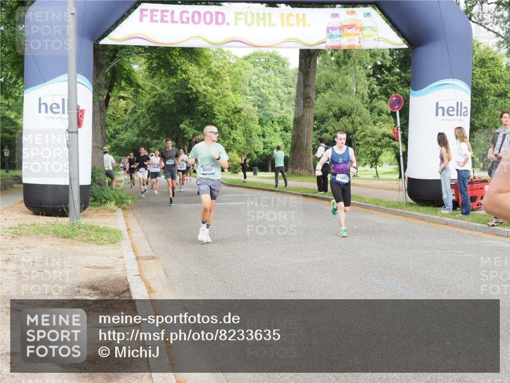 29.06.2025 - hella hamburg halbmarathon MichiJ http://msf.ph/oto/8233635 29.06.2025 10:26:46 Zwischen KM18-KM19 5091, 5791, 9171, 9643, 10922, 11282, 11423, 12900, 15382, 18584 meine-sportfotos.de