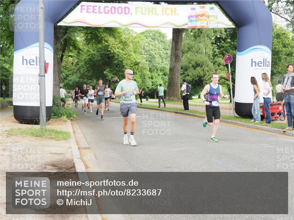 29.06.2025 - hella hamburg halbmarathon MichiJ http://msf.ph/oto/8233687 29.06.2025 10:26:47 Zwischen KM18-KM19 5091, 8002, 9171, 9643, 10922, 11282, 11423, 12900, 15382, 18584 meine-sportfotos.de