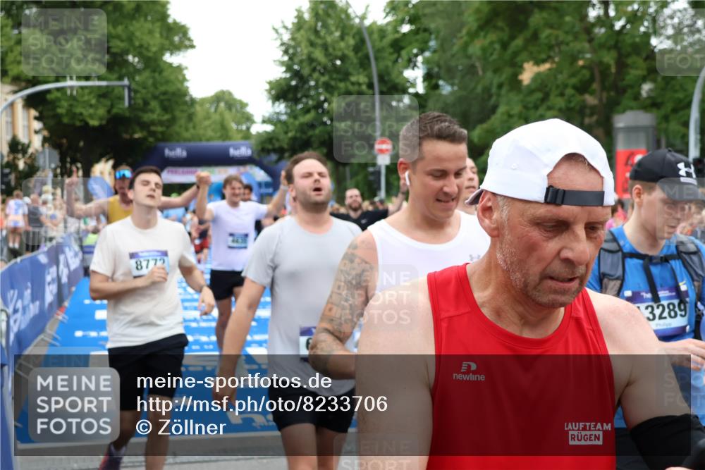 29.06.2025 - hella hamburg halbmarathon Zöllner http://msf.ph/oto/8233706 29.06.2025 10:54:31 Ziel 1442, 3426, 3794, 4635, 4868, 6511, 7129, 8772, 8798, 11009, 11797, 11799, 12321, 12362, 12607, 15146, 16327, 19067 meine-sportfotos.de