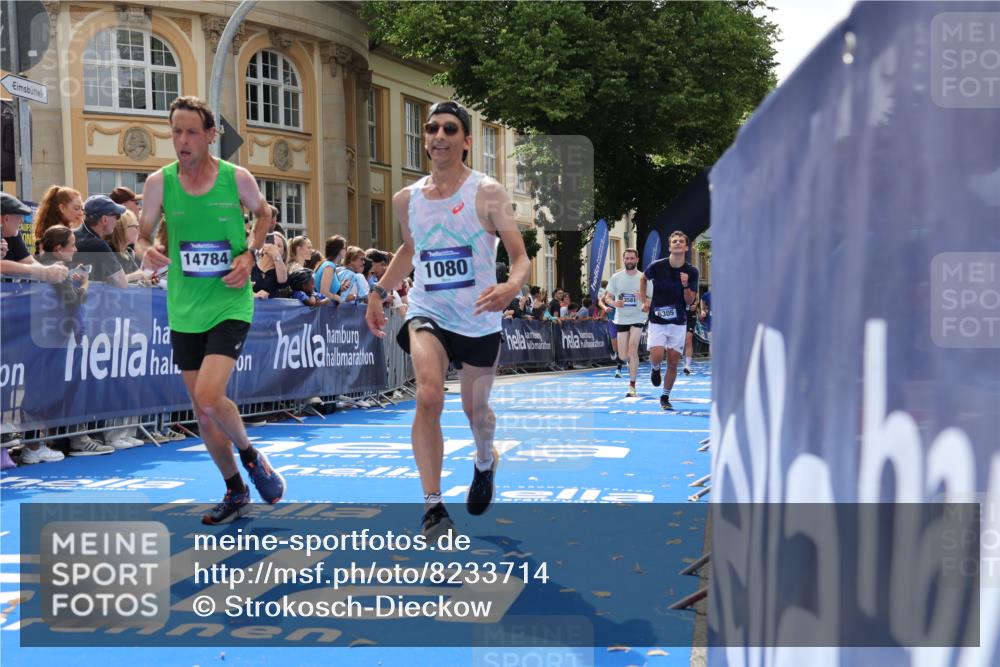 29.06.2025 - hella hamburg halbmarathon Strokosch-Dieckow http://msf.ph/oto/8233714 29.06.2025 10:34:19 Ziel 1002, 1080, 3005, 5550, 7901, 9686, 14784, 16417, 18099, 18906 meine-sportfotos.de