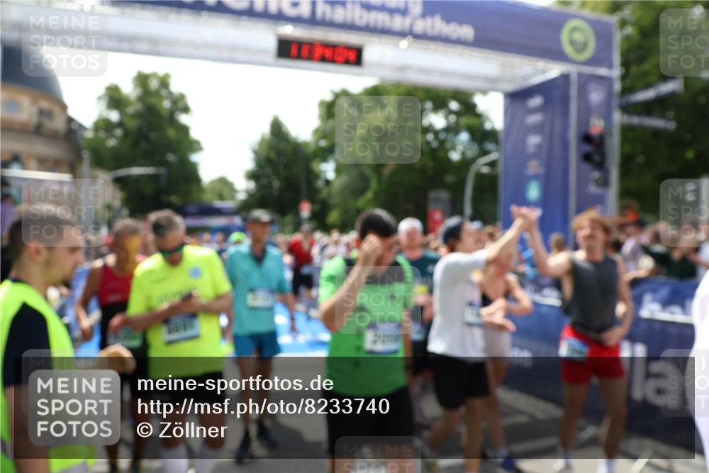 29.06.2025 - hella hamburg halbmarathon Zöllner http://msf.ph/oto/8233740 29.06.2025 11:34:02 Ziel 1029, 1324, 1732, 2199, 3010, 3457, 3871, 3880, 5557, 6092, 6093, 7140, 7570, 8306, 17443, 18132, 18378 meine-sportfotos.de