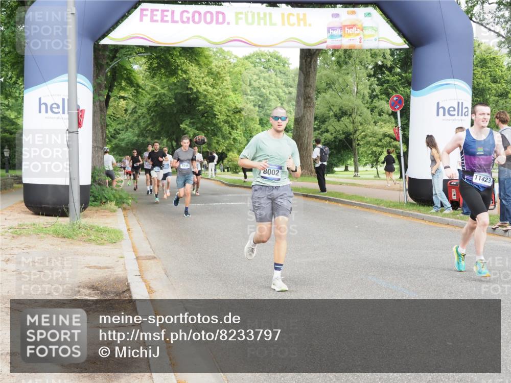 29.06.2025 - hella hamburg halbmarathon MichiJ http://msf.ph/oto/8233797 29.06.2025 10:26:48 Zwischen KM18-KM19 5091, 8002, 9171, 10922, 11282, 11423, 12900, 15382, 18584 meine-sportfotos.de