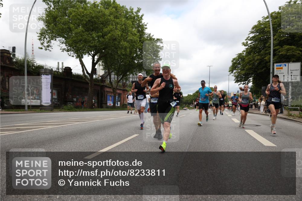 29.06.2025 - hella hamburg halbmarathon Yannick Fuchs http://msf.ph/oto/8233811 29.06.2025 10:47:00 20KM 1257, 1258, 1482, 1683, 2111, 2208, 2346, 2910, 3334, 3399, 3999, 4065, 4419, 4587, 4726, 5077, 5169, 5194, 5607, 5907, 6198, 6897, 7232, 7383, 7509, 8273, 8361, 8587, 8651, 8955, 9065, 9163, 10529, 10724, 11217, 11588, 11589, 11604, 11689, 12155, 12482, 12910, 14805, 15430, 15681, 15980, 16467, 16929, 17710, 18249, 18331, 18720, 18901, 19208, 19244 meine-sportfotos.de