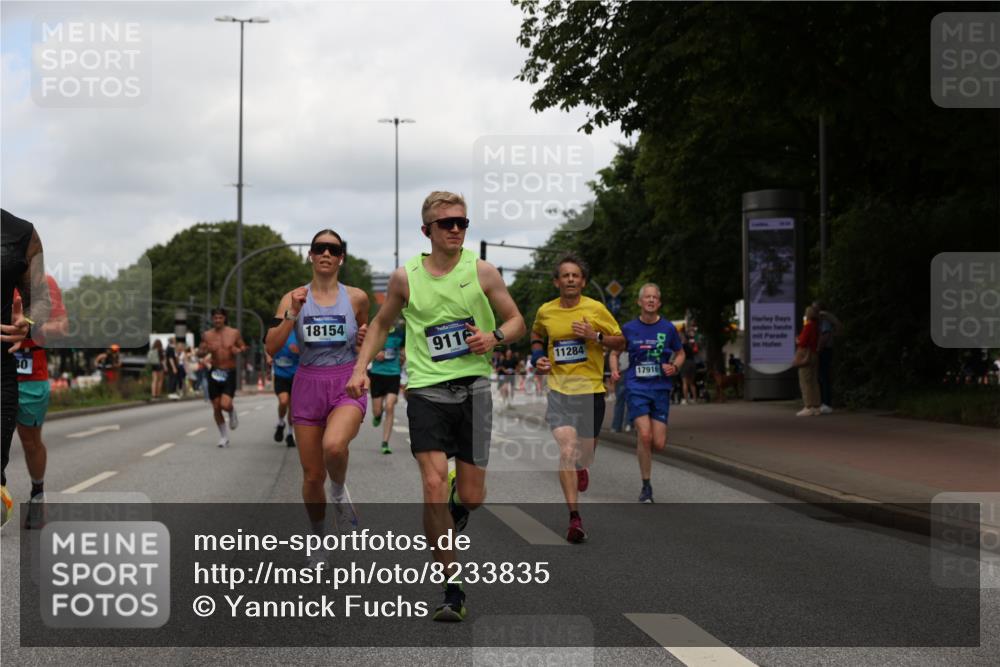 29.06.2025 - hella hamburg halbmarathon Yannick Fuchs http://msf.ph/oto/8233835 29.06.2025 10:34:22 20KM 1358, 1975, 2044, 2563, 2573, 2972, 3547, 3626, 4381, 4398, 4565, 4766, 4888, 5752, 8319, 8346, 8574, 8933, 9116, 9540, 11284, 11714, 11806, 12046, 12091, 12335, 12372, 13190, 13514, 14077, 14272, 14699, 15336, 15421, 15435, 15744, 15828, 17425, 17668, 17792, 17916, 17973, 18013, 18154, 18803 meine-sportfotos.de