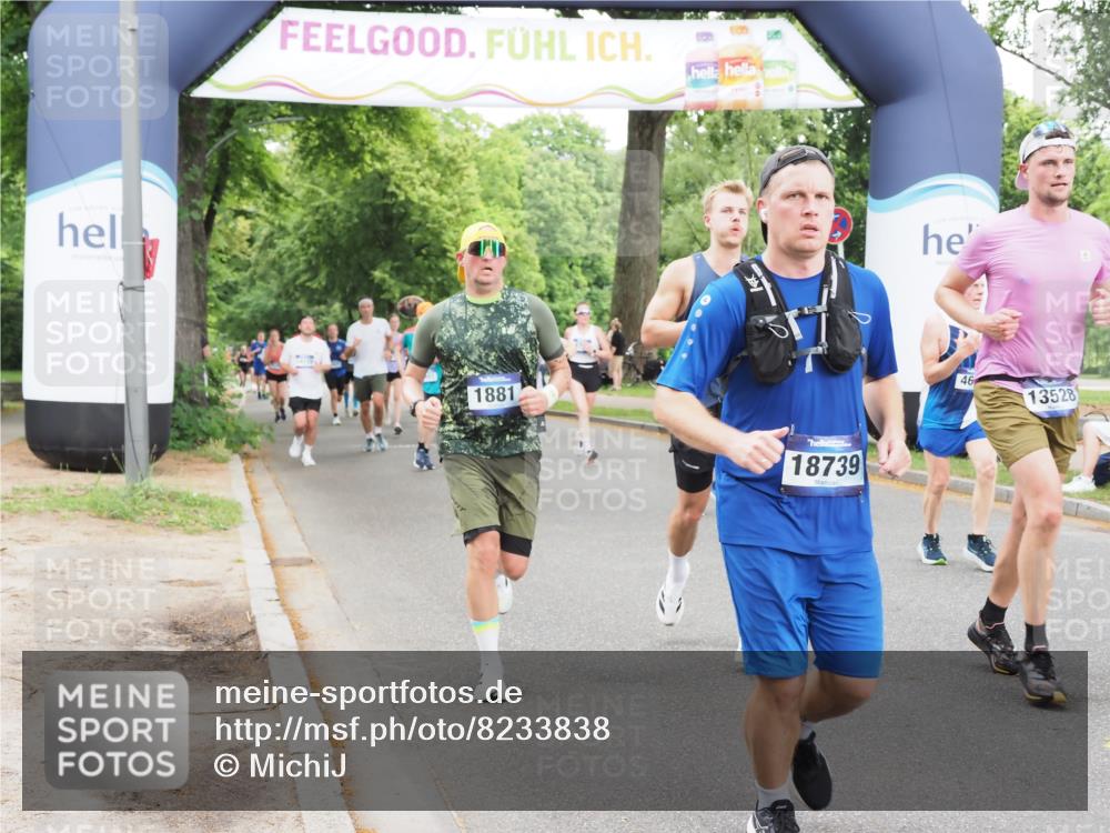29.06.2025 - hella hamburg halbmarathon MichiJ http://msf.ph/oto/8233838 29.06.2025 10:49:50 Zwischen KM18-KM19 1126, 1334, 1573, 1722, 1724, 1881, 3001, 4370, 4665, 5734, 8469, 8822, 9899, 10194, 10214, 13528, 15093, 18028, 18359, 18717, 18739 meine-sportfotos.de