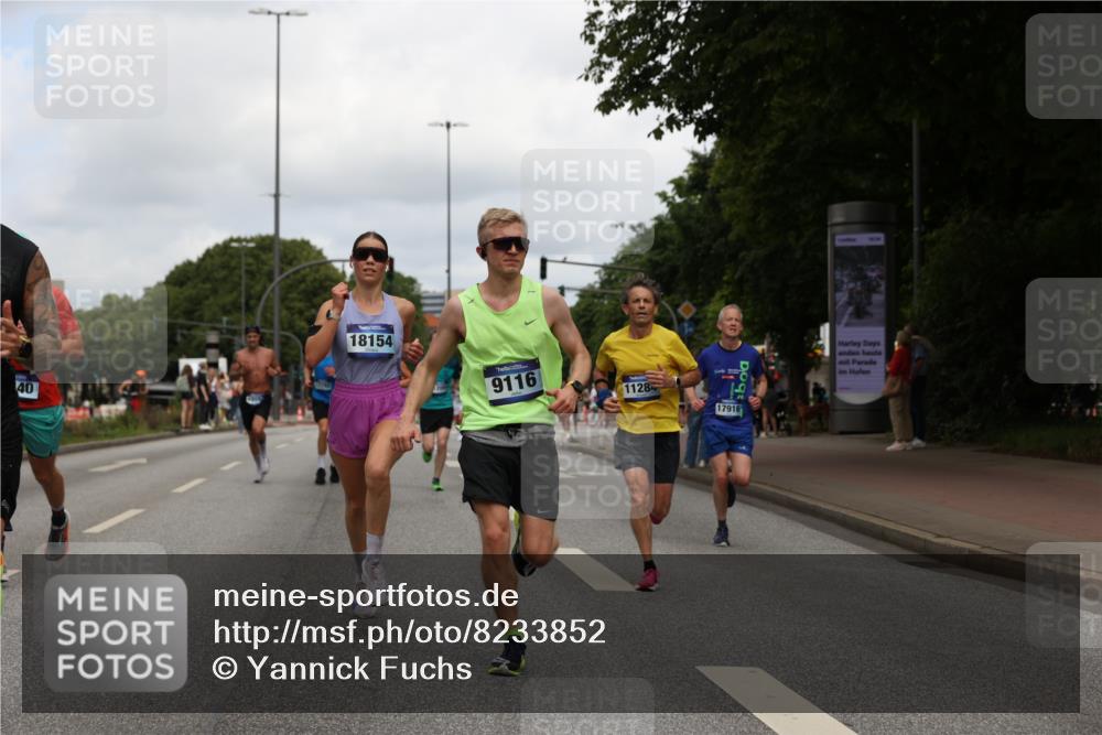 29.06.2025 - hella hamburg halbmarathon Yannick Fuchs http://msf.ph/oto/8233852 29.06.2025 10:34:22 20KM 1358, 1975, 2044, 2563, 2573, 2972, 3547, 3626, 4381, 4398, 4565, 4766, 4888, 5752, 8319, 8346, 8574, 8933, 9116, 9540, 11284, 11714, 11806, 12046, 12091, 12335, 12372, 13190, 13514, 14077, 14272, 14699, 15336, 15421, 15435, 15744, 15828, 17425, 17668, 17792, 17916, 17973, 18013, 18154, 18803 meine-sportfotos.de
