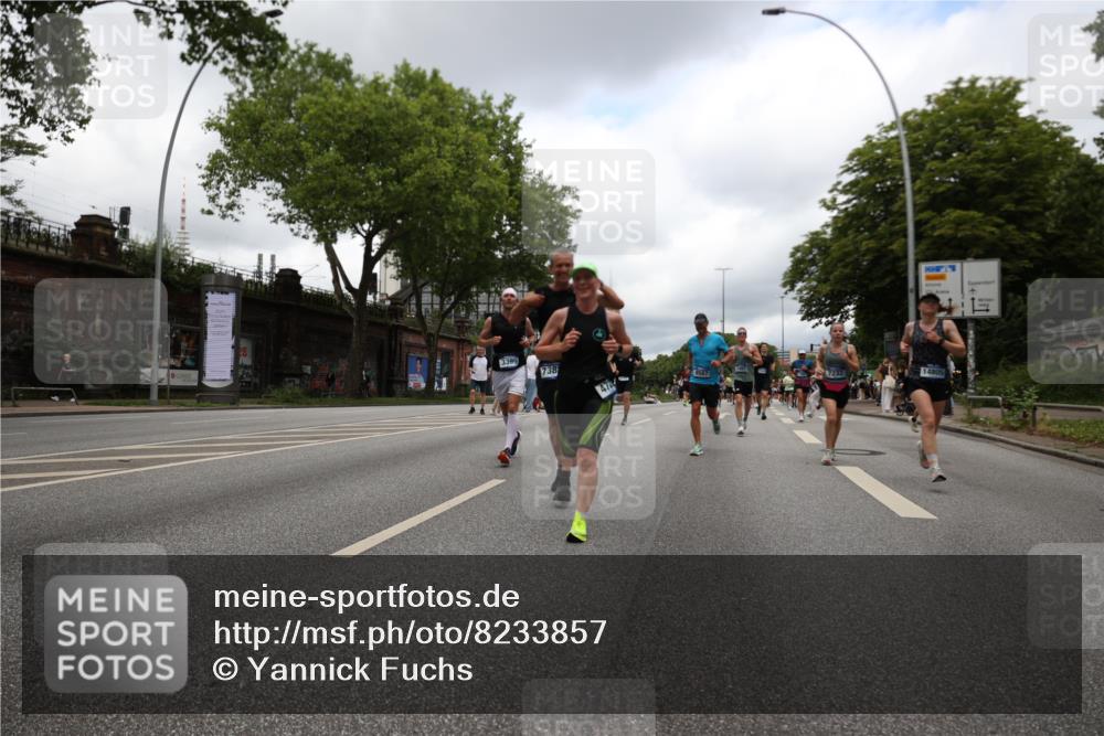 29.06.2025 - hella hamburg halbmarathon Yannick Fuchs http://msf.ph/oto/8233857 29.06.2025 10:47:00 20KM 1257, 1258, 1482, 1683, 2111, 2208, 2346, 2910, 3334, 3399, 3999, 4065, 4419, 4587, 4726, 5077, 5169, 5194, 5607, 5907, 6198, 6897, 7232, 7383, 7509, 8273, 8361, 8587, 8651, 8955, 9065, 9163, 10529, 10724, 11217, 11588, 11589, 11604, 11689, 12155, 12482, 12910, 14805, 15430, 15681, 15980, 16467, 16929, 17710, 18249, 18331, 18720, 18901, 19208, 19244 meine-sportfotos.de