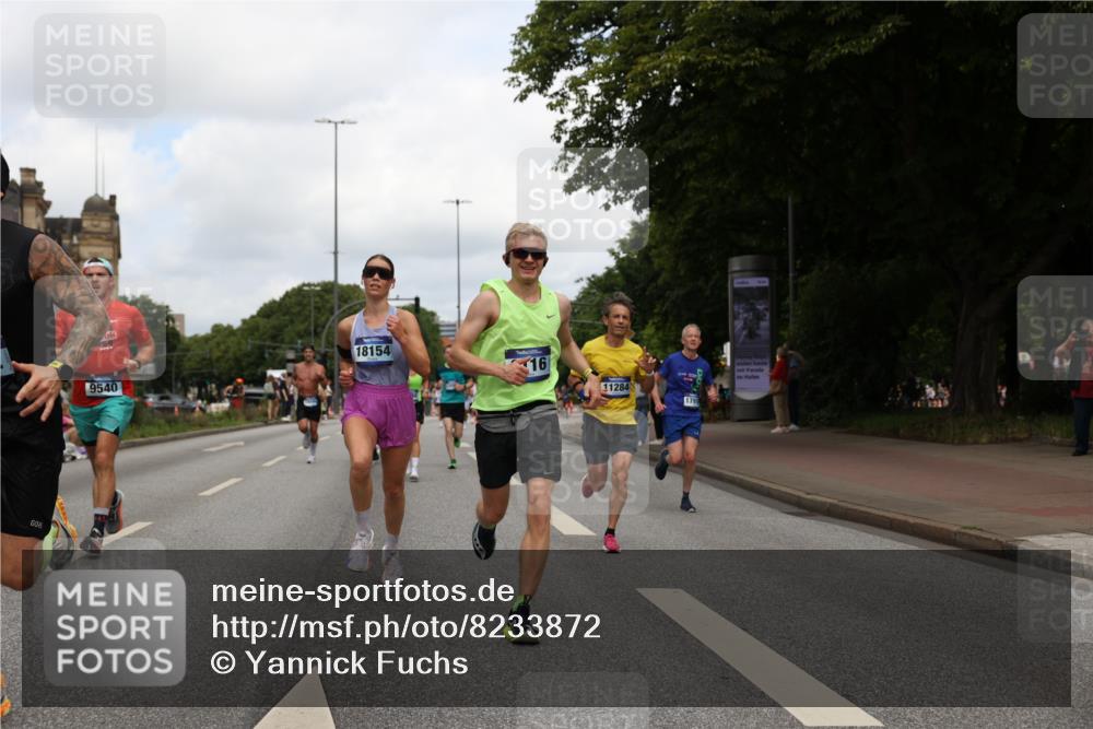 29.06.2025 - hella hamburg halbmarathon Yannick Fuchs http://msf.ph/oto/8233872 29.06.2025 10:34:22 20KM 1358, 1975, 2044, 2563, 2573, 2972, 3547, 3626, 4381, 4398, 4565, 4766, 4888, 5752, 8319, 8346, 8574, 8933, 9116, 9540, 11284, 11714, 11806, 12046, 12091, 12335, 12372, 13190, 13514, 14077, 14272, 14699, 15336, 15421, 15435, 15744, 15828, 17425, 17668, 17792, 17916, 17973, 18013, 18154, 18803 meine-sportfotos.de
