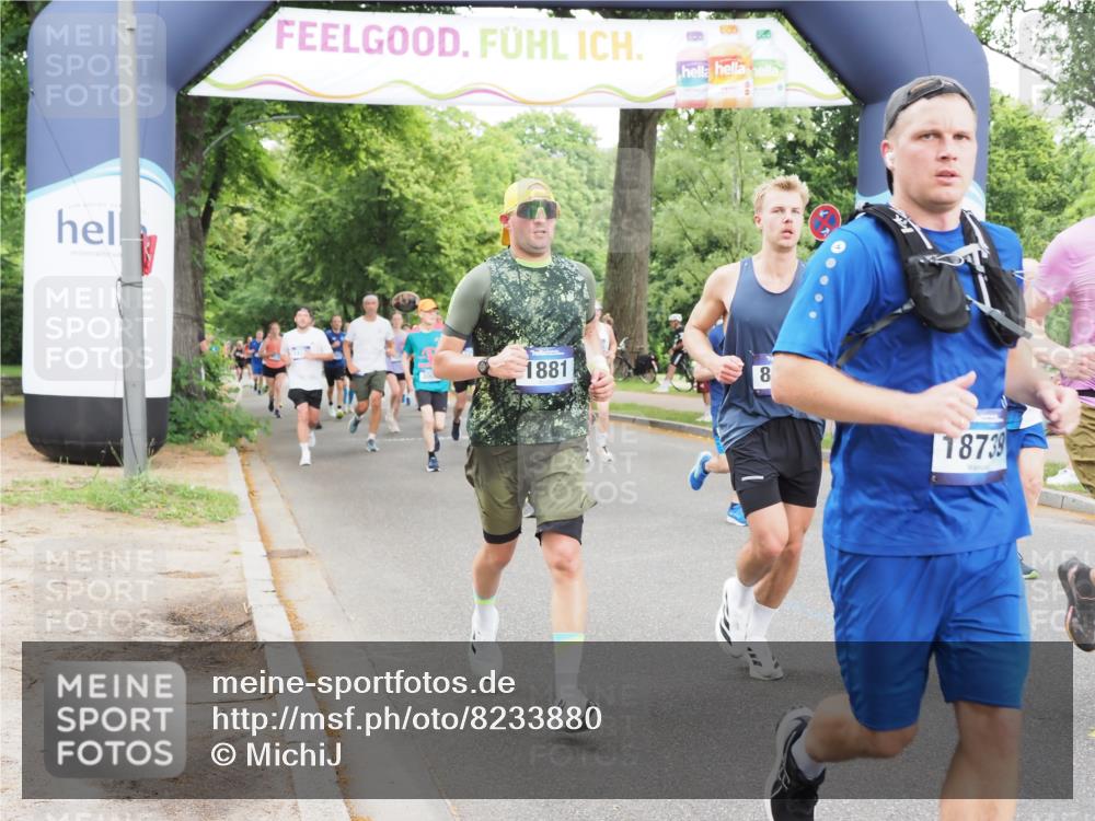 29.06.2025 - hella hamburg halbmarathon MichiJ http://msf.ph/oto/8233880 29.06.2025 10:49:50 Zwischen KM18-KM19 1126, 1334, 1573, 1722, 1724, 1881, 3001, 4370, 4665, 5734, 8469, 8822, 9899, 10194, 10214, 13528, 15093, 18028, 18359, 18717, 18739 meine-sportfotos.de