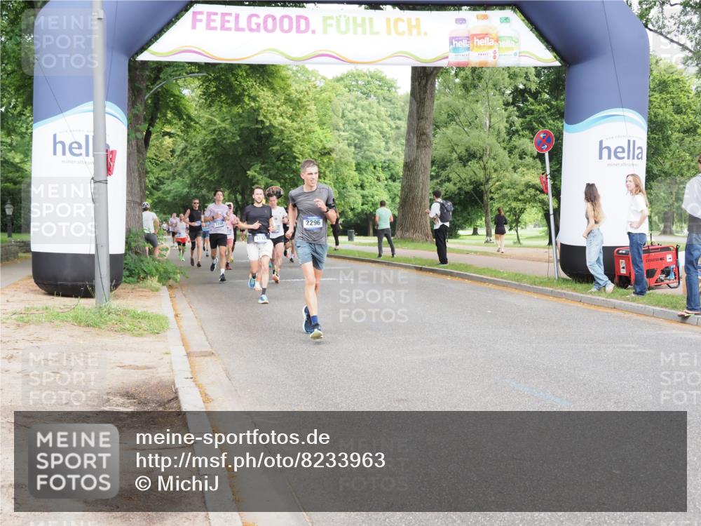 29.06.2025 - hella hamburg halbmarathon MichiJ http://msf.ph/oto/8233963 29.06.2025 10:26:49 Zwischen KM18-KM19 5091, 8002, 10922, 11282, 11423, 12900, 15382, 18584 meine-sportfotos.de