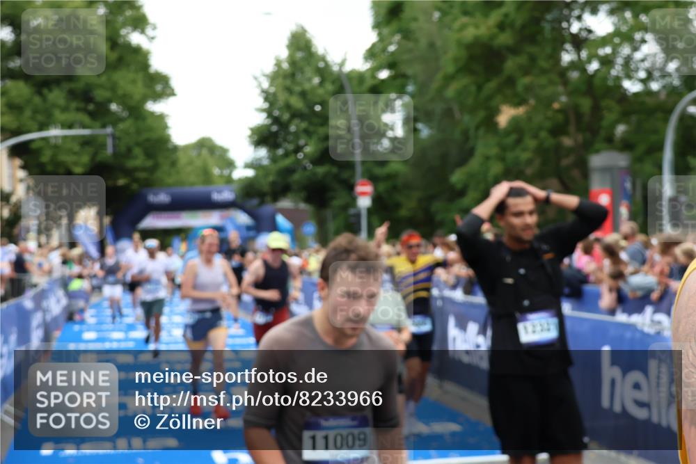 29.06.2025 - hella hamburg halbmarathon Zöllner http://msf.ph/oto/8233966 29.06.2025 10:54:35 Ziel 2474, 3794, 4868, 5259, 7129, 8798, 10040, 10368, 10376, 11797, 11799, 12607, 15146 meine-sportfotos.de