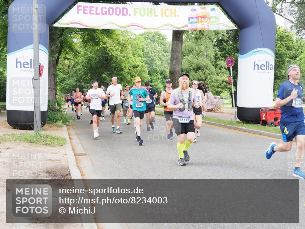 29.06.2025 - hella hamburg halbmarathon MichiJ http://msf.ph/oto/8234003 29.06.2025 10:49:51 Zwischen KM18-KM19 1126, 1334, 1573, 1722, 1724, 1881, 3001, 4370, 4665, 5734, 8469, 8822, 9718, 10194, 10214, 13528, 15093, 17757, 18028, 18717, 18739 meine-sportfotos.de