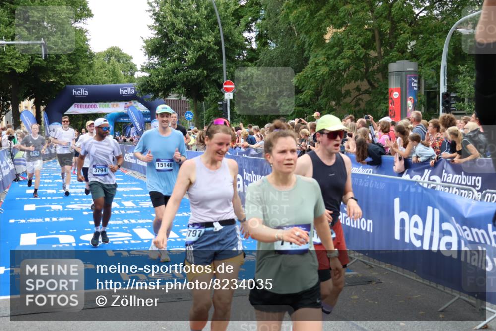 29.06.2025 - hella hamburg halbmarathon Zöllner http://msf.ph/oto/8234035 29.06.2025 10:54:37 Ziel 2474, 3794, 5259, 8798, 9012, 10040, 10368, 10376, 11797, 11799, 12607, 15146 meine-sportfotos.de