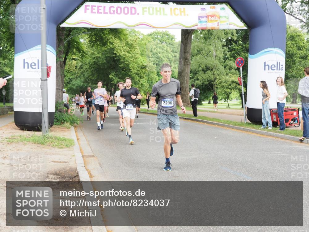 29.06.2025 - hella hamburg halbmarathon MichiJ http://msf.ph/oto/8234037 29.06.2025 10:26:50 Zwischen KM18-KM19 2296, 4148, 5091, 8002, 10922, 11282, 11423, 12900, 15382, 18584 meine-sportfotos.de