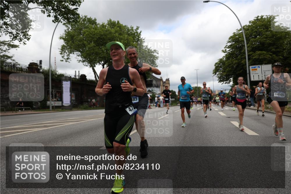 29.06.2025 - hella hamburg halbmarathon Yannick Fuchs http://msf.ph/oto/8234110 29.06.2025 10:47:01 20KM 1258, 1482, 1683, 2111, 2208, 2346, 2910, 3334, 3399, 3999, 4065, 4419, 4587, 4726, 5077, 5169, 5194, 5607, 5907, 6198, 6897, 7232, 7383, 7509, 8273, 8361, 8587, 8651, 8955, 9065, 9163, 10529, 10724, 11217, 11588, 11589, 11604, 11689, 12155, 12482, 12910, 14805, 15430, 15681, 15980, 16467, 16929, 17710, 18249, 18331, 18720, 18901, 19208, 19244 meine-sportfotos.de