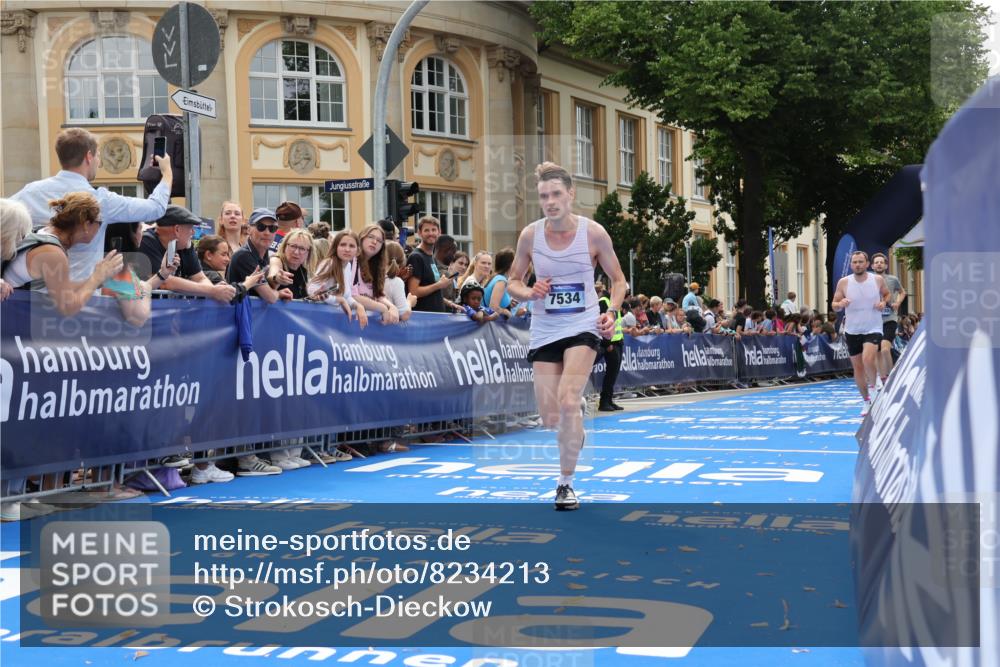 29.06.2025 - hella hamburg halbmarathon Strokosch-Dieckow http://msf.ph/oto/8234213 29.06.2025 10:34:31 Ziel 1644, 6169, 6305, 7534, 9686, 11230, 11661, 13618, 15887, 16148, 18026, 18099 meine-sportfotos.de