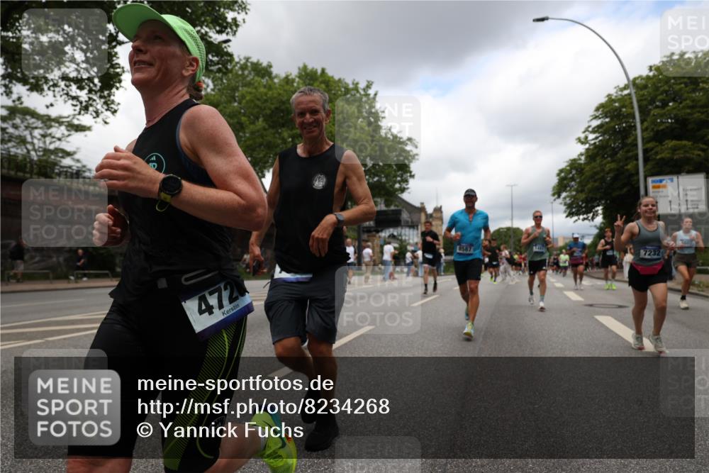 29.06.2025 - hella hamburg halbmarathon Yannick Fuchs http://msf.ph/oto/8234268 29.06.2025 10:47:01 20KM 1258, 1482, 1683, 2111, 2208, 2346, 2910, 3334, 3399, 3999, 4065, 4419, 4587, 4726, 5077, 5169, 5194, 5607, 5907, 6198, 6897, 7232, 7383, 7509, 8273, 8361, 8587, 8651, 8955, 9065, 9163, 10529, 10724, 11217, 11588, 11589, 11604, 11689, 12155, 12482, 12910, 14805, 15430, 15681, 15980, 16467, 16929, 17710, 18249, 18331, 18720, 18901, 19208, 19244 meine-sportfotos.de