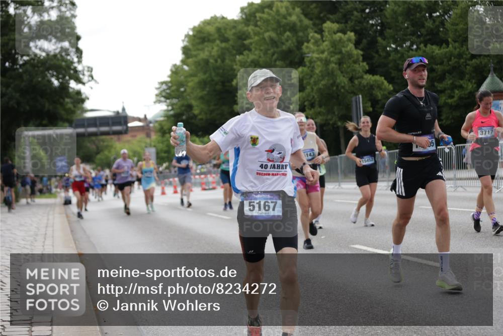 29.06.2025 - hella hamburg halbmarathon Jannik Wohlers http://msf.ph/oto/8234272 29.06.2025 10:28:29 Lombardsbrücke 1518, 1557, 1869, 3717, 4161, 4362, 4700, 4834, 4982, 5167, 5249, 5250, 7169, 10068, 12442, 14205, 15143, 15256, 15452, 15453, 16643 meine-sportfotos.de
