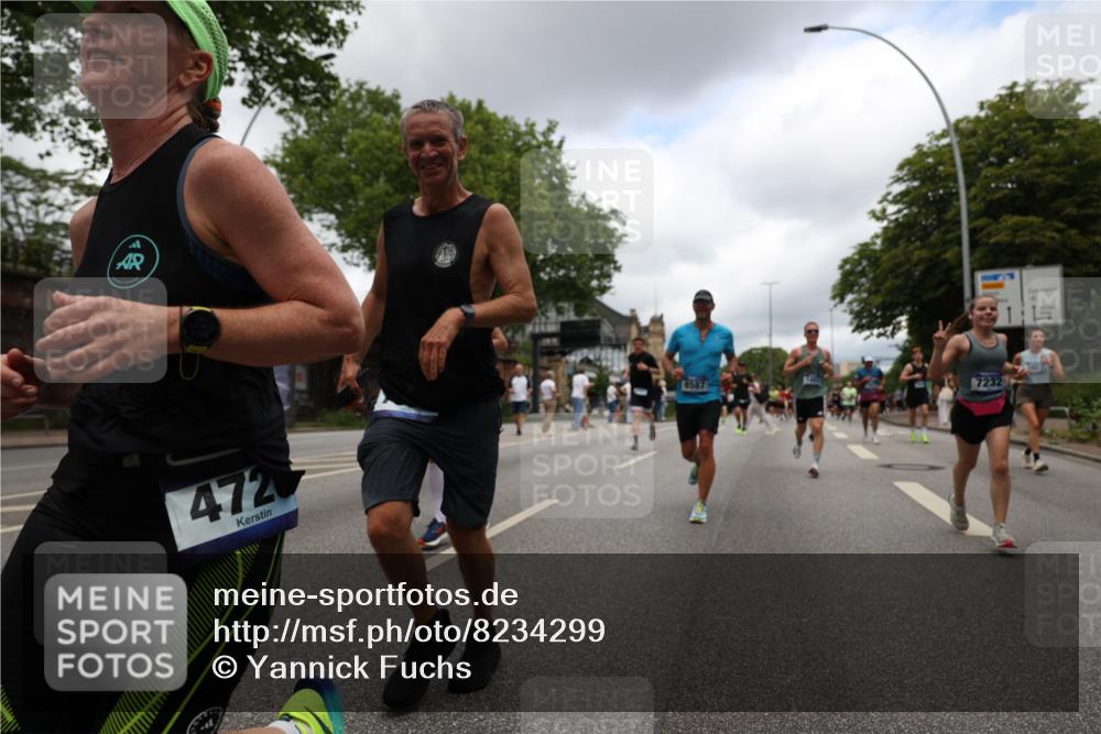 29.06.2025 - hella hamburg halbmarathon Yannick Fuchs http://msf.ph/oto/8234299 29.06.2025 10:47:01 20KM 1258, 1482, 1683, 2111, 2208, 2346, 2910, 3334, 3399, 3999, 4065, 4419, 4587, 4726, 5077, 5169, 5194, 5607, 5907, 6198, 6897, 7232, 7383, 7509, 8273, 8361, 8587, 8651, 8955, 9065, 9163, 10529, 10724, 11217, 11588, 11589, 11604, 11689, 12155, 12482, 12910, 14805, 15430, 15681, 15980, 16467, 16929, 17710, 18249, 18331, 18720, 18901, 19208, 19244 meine-sportfotos.de