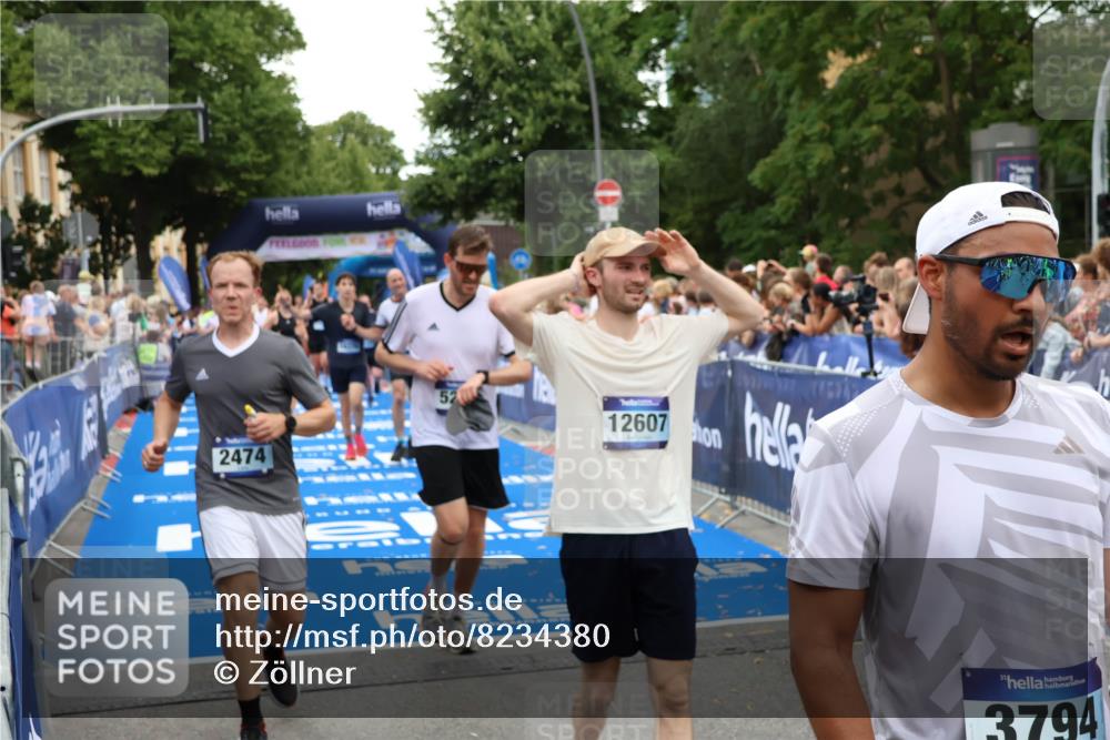 29.06.2025 - hella hamburg halbmarathon Zöllner http://msf.ph/oto/8234380 29.06.2025 10:54:41 Ziel 1125, 1496, 2474, 3310, 5259, 7478, 9012, 10040, 10368, 10376, 12489, 15389, 15584, 17765, 19000 meine-sportfotos.de