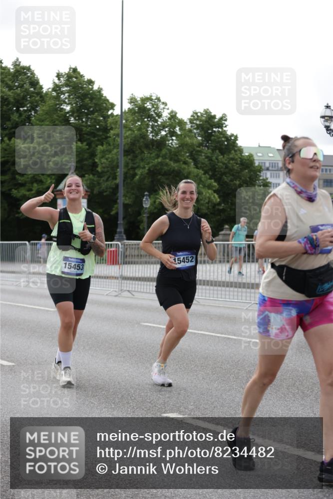 29.06.2025 - hella hamburg halbmarathon Jannik Wohlers http://msf.ph/oto/8234482 29.06.2025 10:28:32 Lombardsbrücke 1518, 1557, 1869, 3717, 4161, 4362, 4834, 4982, 5167, 5249, 5250, 7169, 10068, 12099, 12442, 14205, 15143, 15452, 15453 meine-sportfotos.de